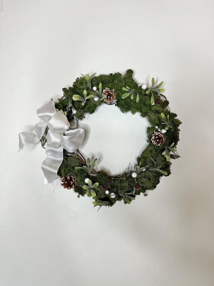 
                  
                    *Moss Holiday Wreath Art Botanica 
                  
                