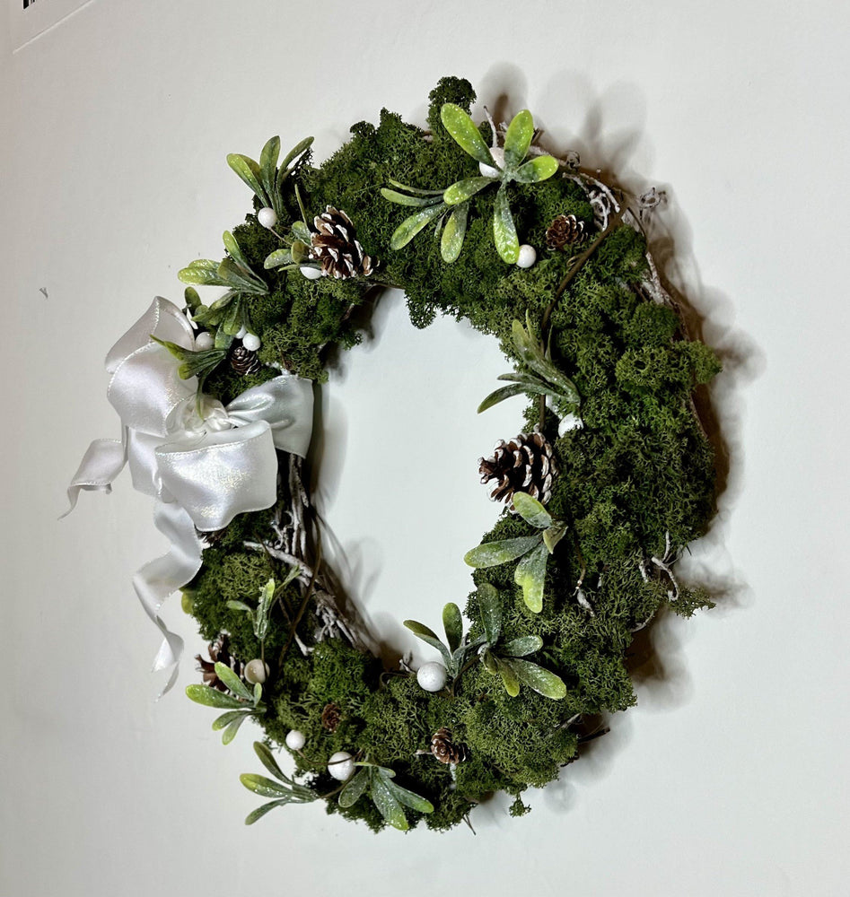 *Moss Holiday Wreath Art Botanica 